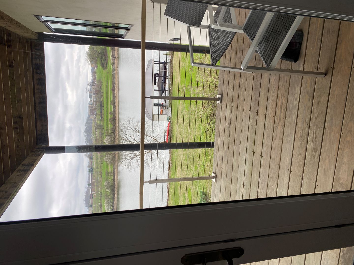 Knoxville, TN Serene Lake Home 